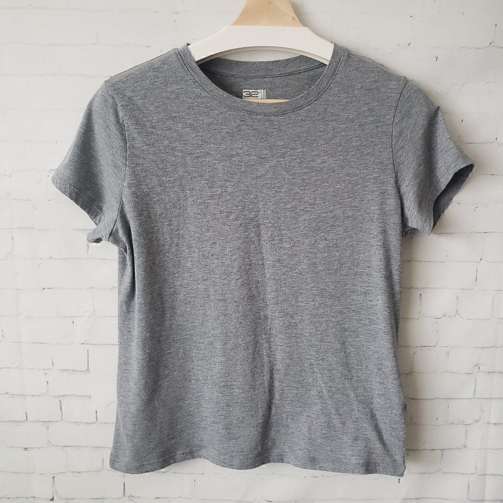 32 Degrees Cool Cotton Blend Tee Size Small Gray Basic Crewneck Top Short Sleeve